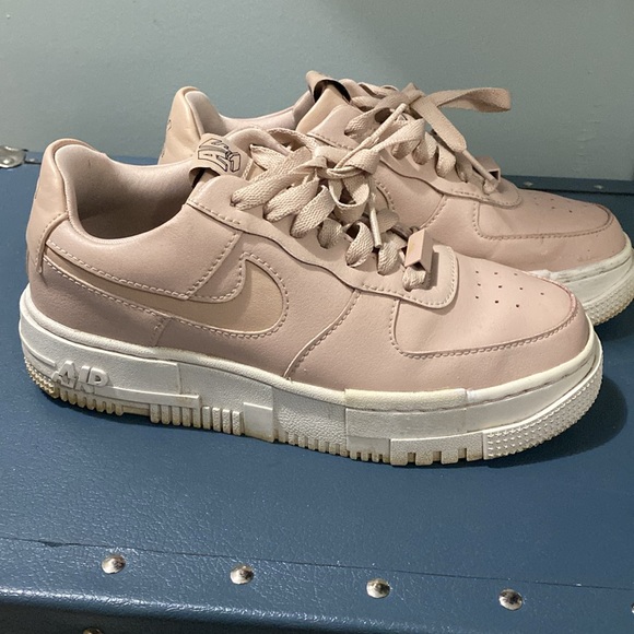 Nike AF1 Pixel - Picture 1 of 4